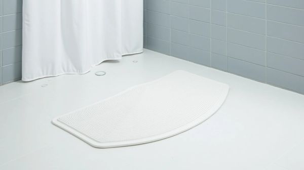 Sécurisez votre salle de bain avec un tapis de douche antiderapant