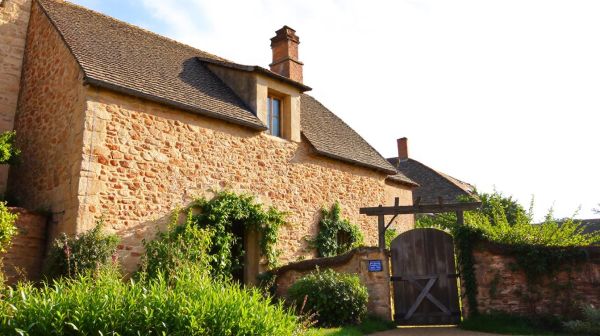 Top 5 raisons de choisir l'éco-construction à Cahors pour votre maison